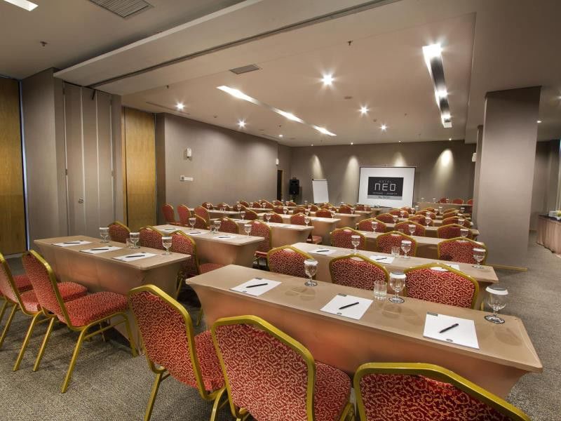 Neo Hotel Tendean Jakarta By Aston Exterior photo
